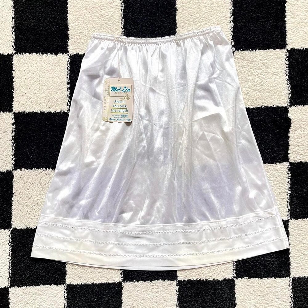 NWT Vintage Adjustable Length White Slip Skirt S